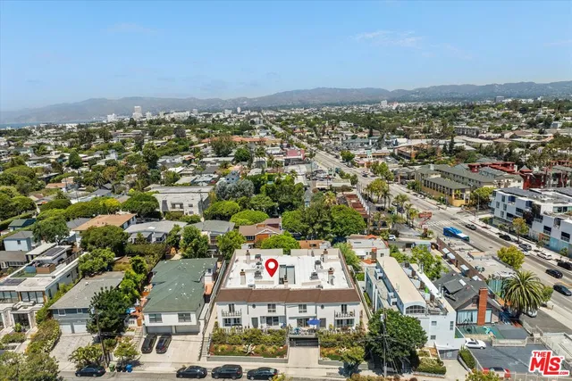 $1,399,000 | 737 Pier Avenue, Unit 1, Santa Monica, CA 90405