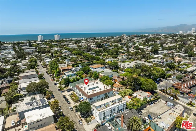 $1,399,000 | 737 Pier Avenue, Unit 1, Santa Monica, CA 90405