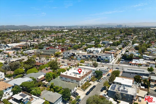 $1,399,000 | 737 Pier Avenue, Unit 1, Santa Monica, CA 90405