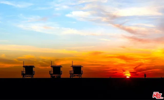 $1,399,000 | 737 Pier Avenue, Unit 1, Santa Monica, CA 90405