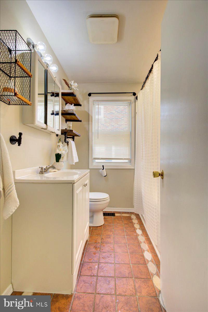 212 Highland Road Pottstown, PA 19464 - Photo 17 of 28 Gallery Image 17