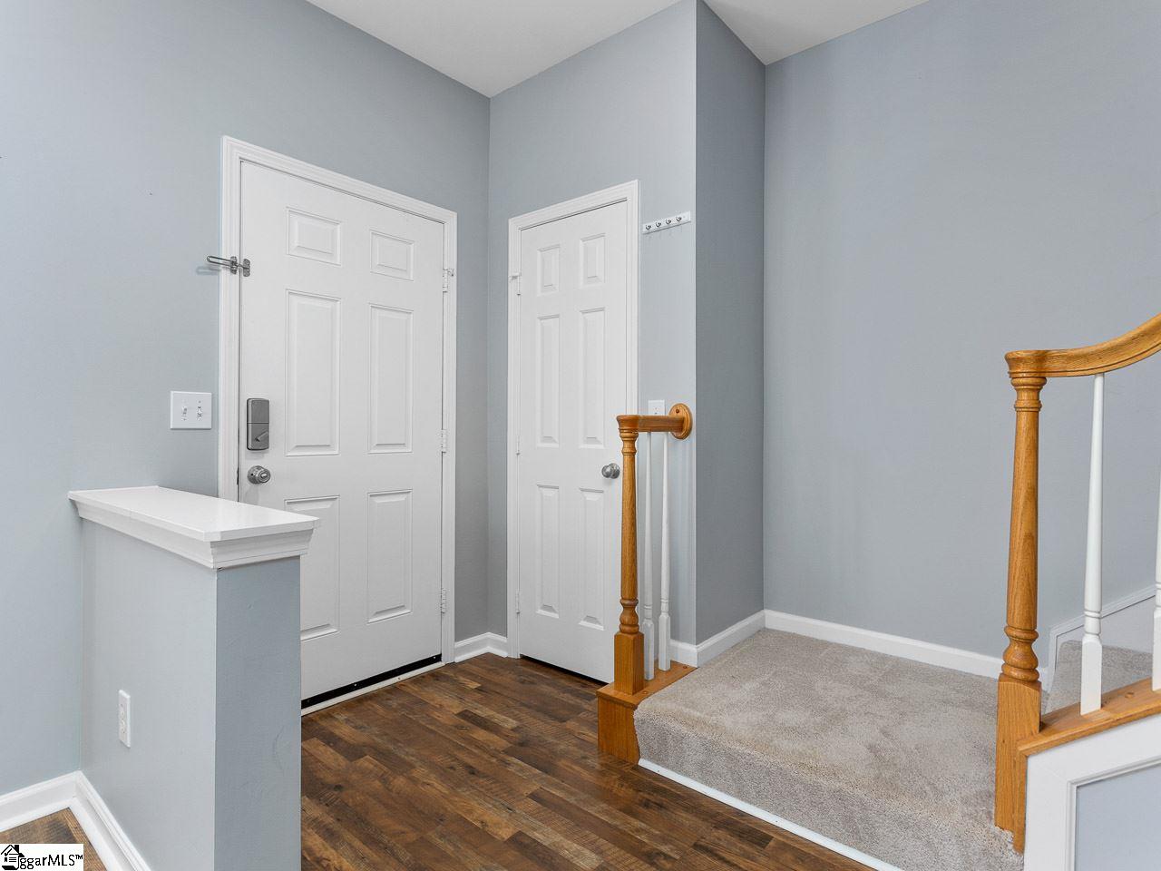 222 Spring Crossing Circle Greer, SC 29650 - Photo 4 of 29