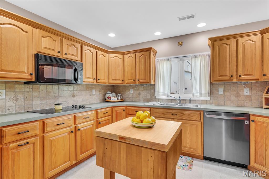 61 Serenity Lane Troy, MO 63379 - Photo 5 of 41