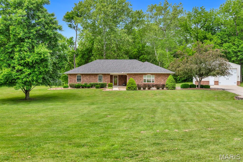 61 Serenity Lane Troy, MO 63379 - Photo 9 of 41