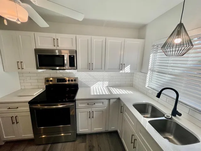 $2,495 | 1201 East Flora Street, Tampa, FL 33604