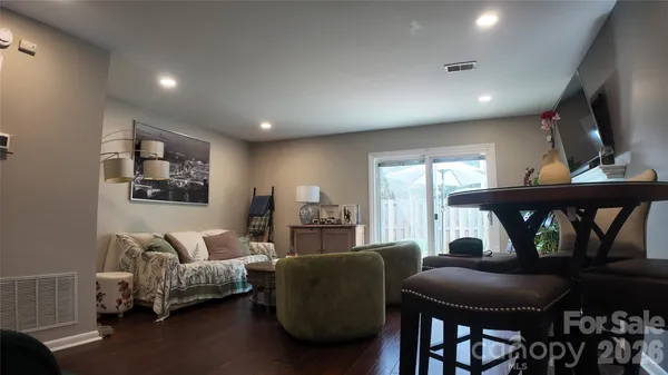 $270,000 | 3108 Heathstead Place, Charlotte, NC 28210