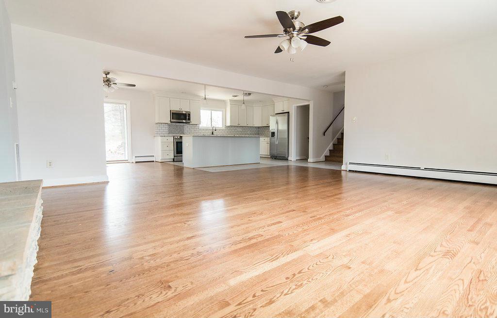407 Merrie Lane Fallston, MD 21047 - Photo 11 of 29 Family Room