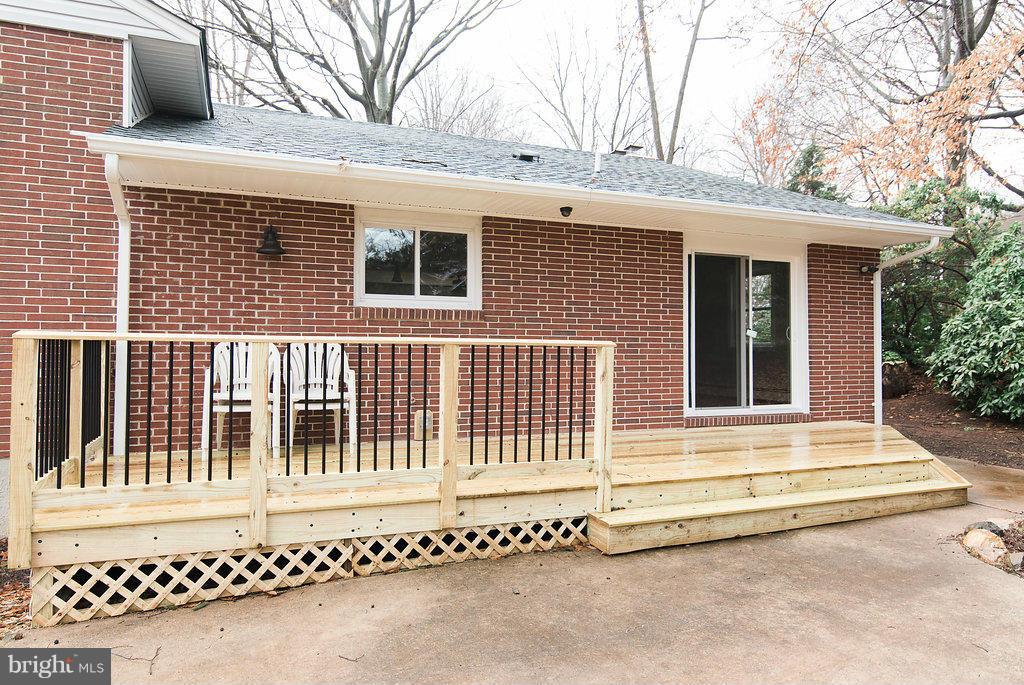 407 Merrie Lane Fallston, MD 21047 - Photo 26 of 29 Exterior (Rear)