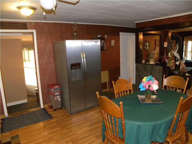 1123 Roosevelt Road Pittsburgh, PA 15237 - Photo 10 of 23 Kitchen.