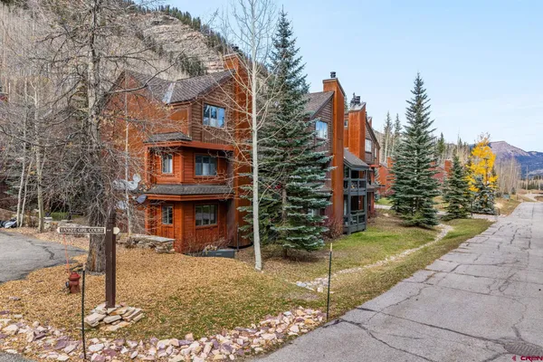 $299,000 | 166 Yankee Girl Court, Unit 201, Durango, CO 81301