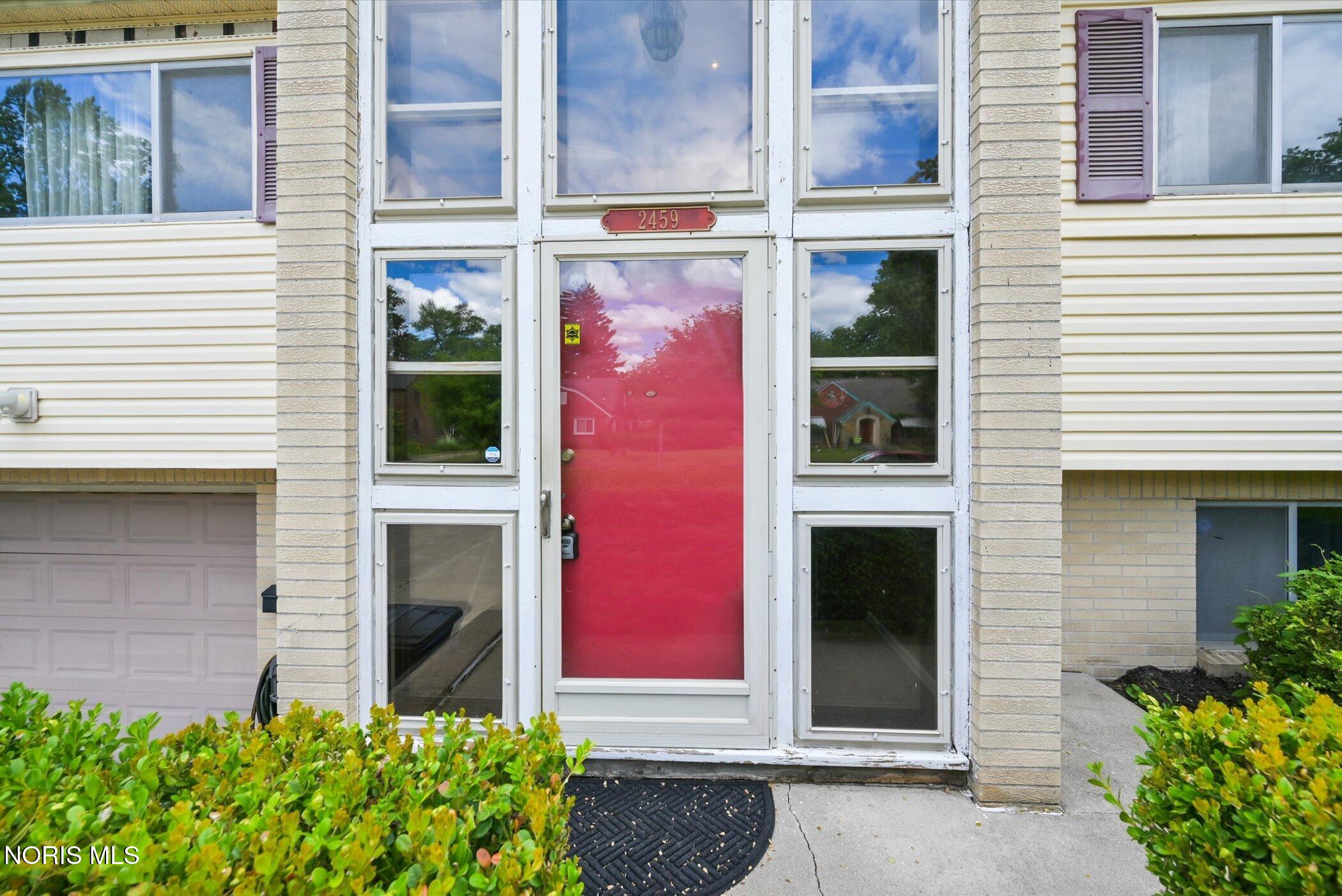 2459 Goddard Road Toledo, OH 43606 - Photo 5 of 38 Gallery Image 5