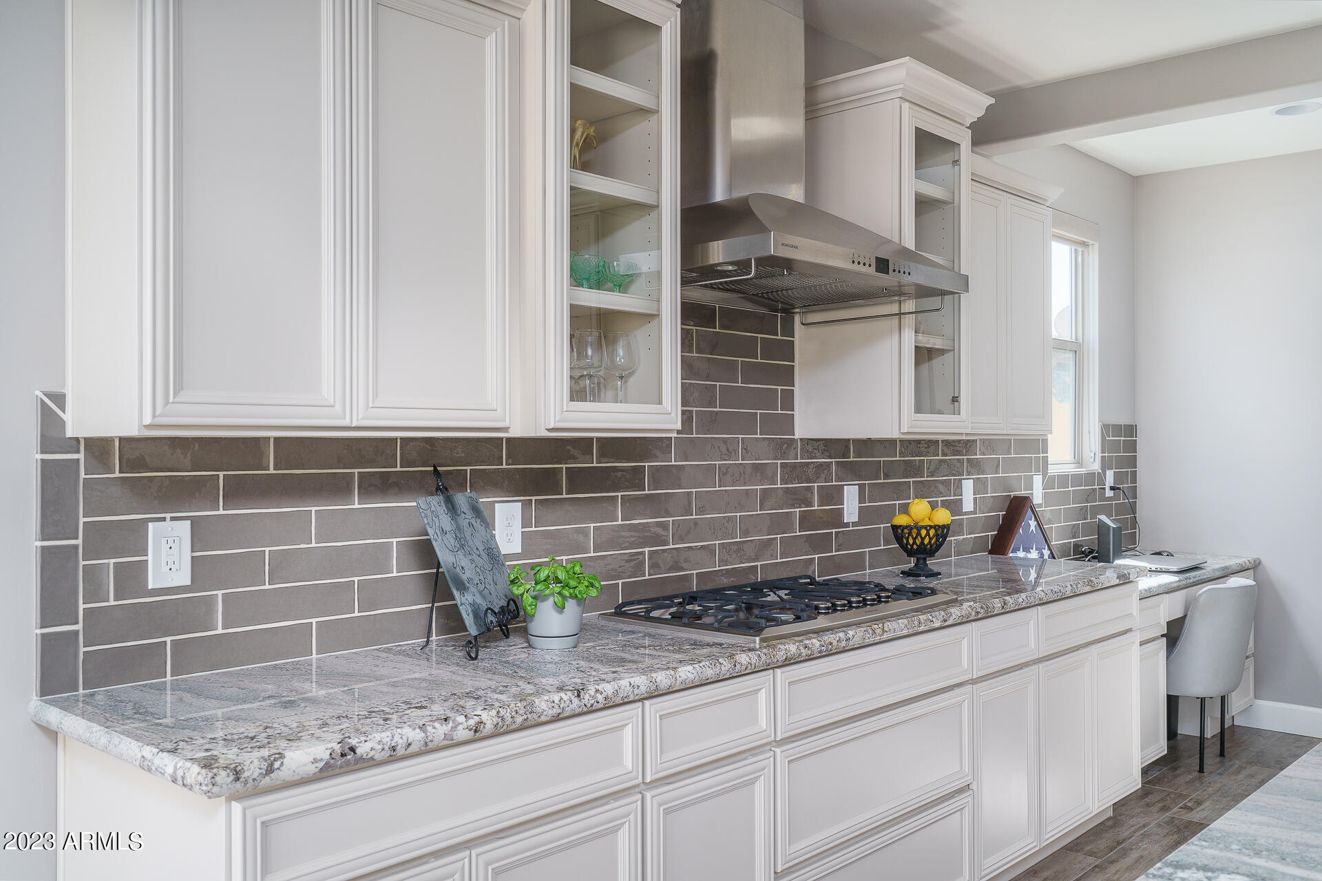 18042 East Curva De Plata Rio Verde, AZ 85263 - Photo 4 of 58 4) KITCHEN
