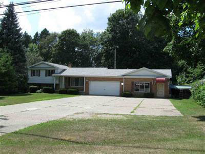 527 North McKinley Road Flushing, MI 48433 - Photo 1 of 9 20206745.JPG