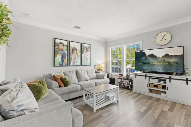 $2,000 | 2109 New Jersey Street, Baytown, TX 77520