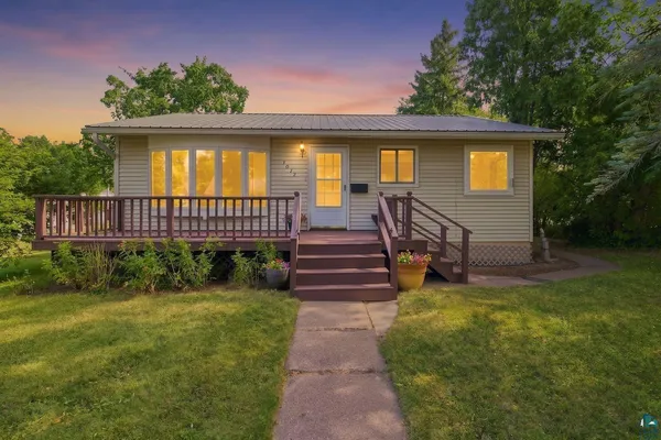 $189,000 | 1018 2nd Avenue West, Ashland, WI 54806