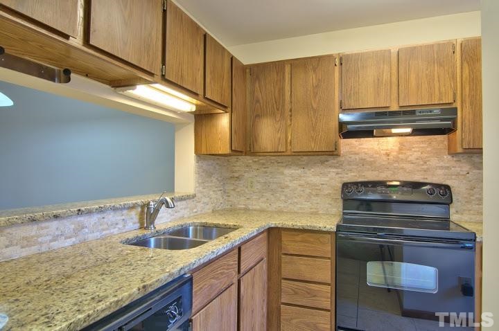 24 Georgetown Court Durham, NC 27705 - Photo 2 of 18
