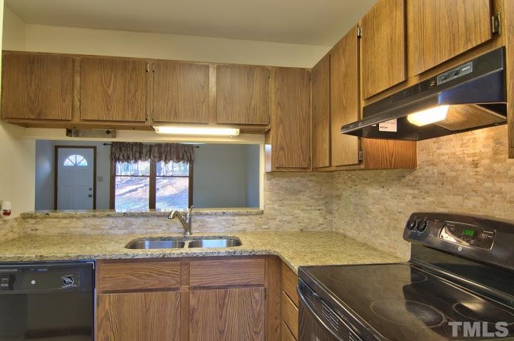 24 Georgetown Court Durham, NC 27705 - Photo 4 of 18