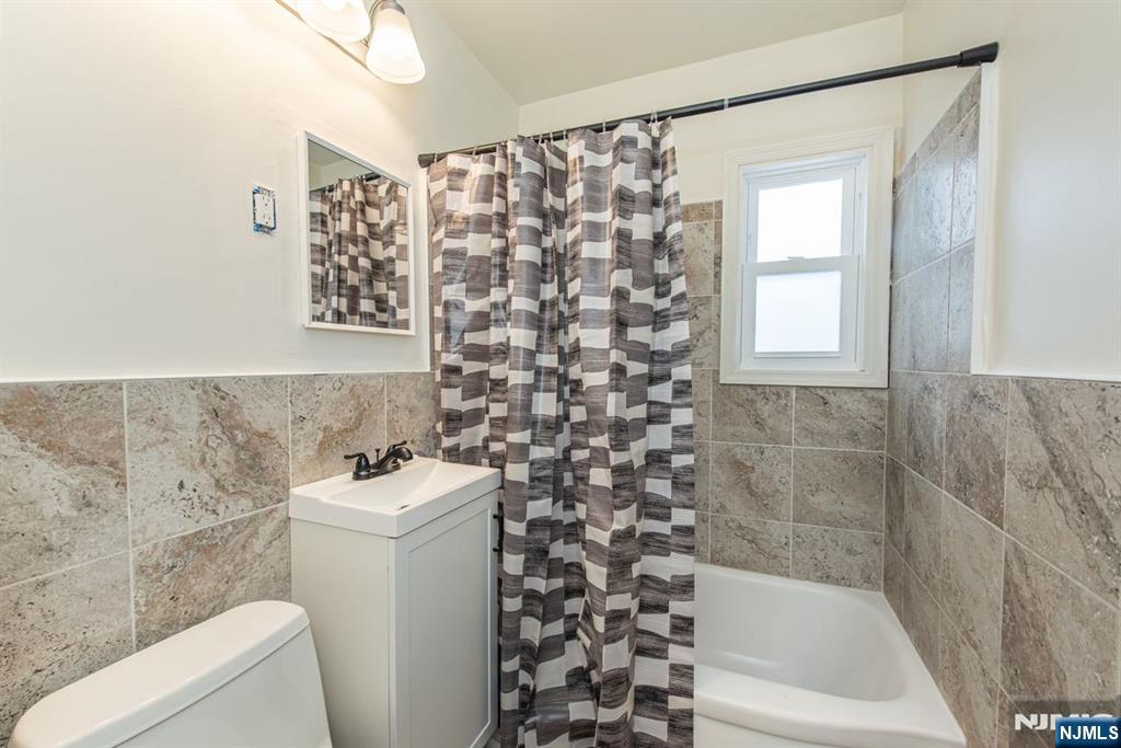 115 Beverly Road Bloomfield, NJ 07003 - Photo 16 of 20 Gallery Image 16
