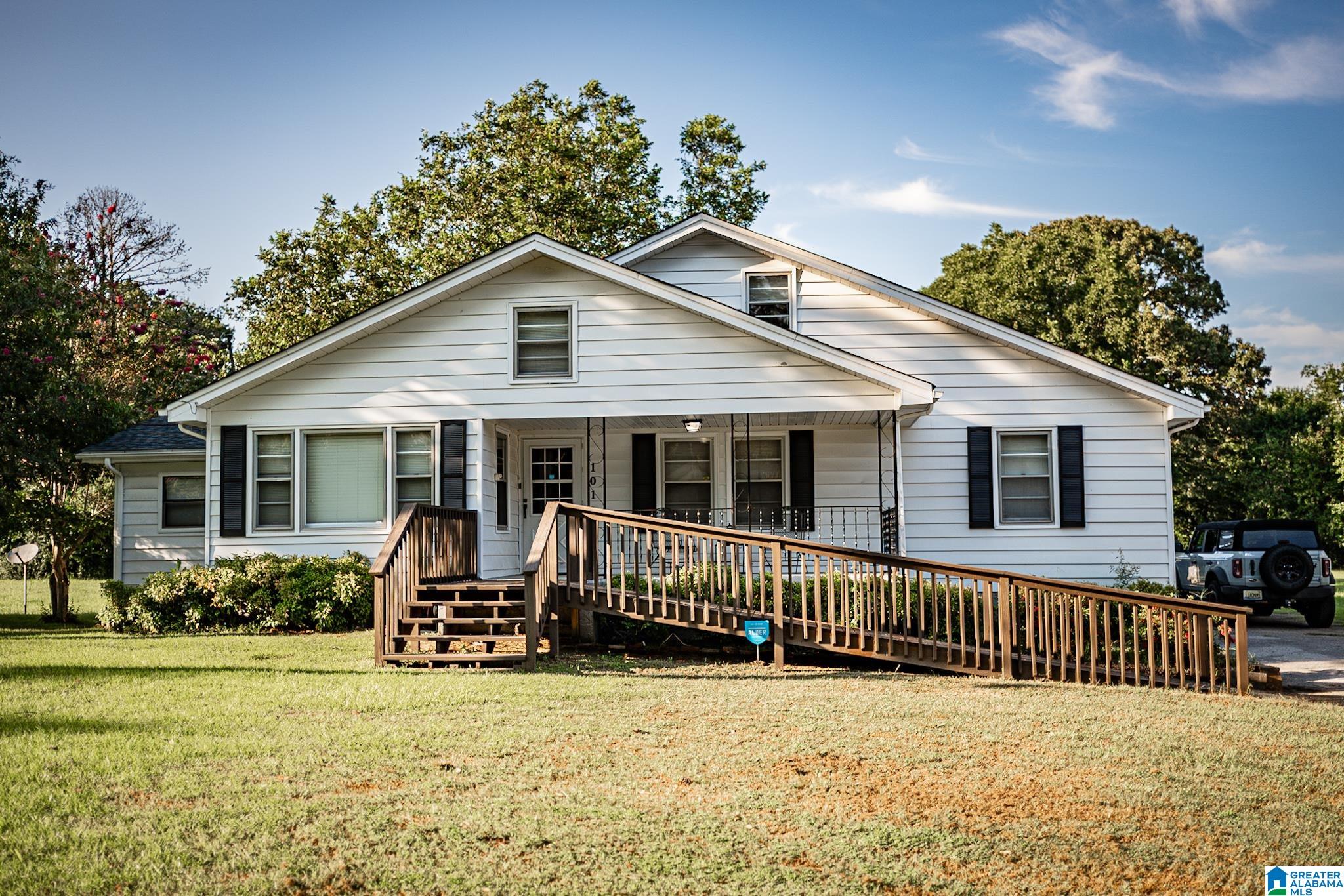101 Howle Road Oxford, AL 36203 - Photo 1 of 72
