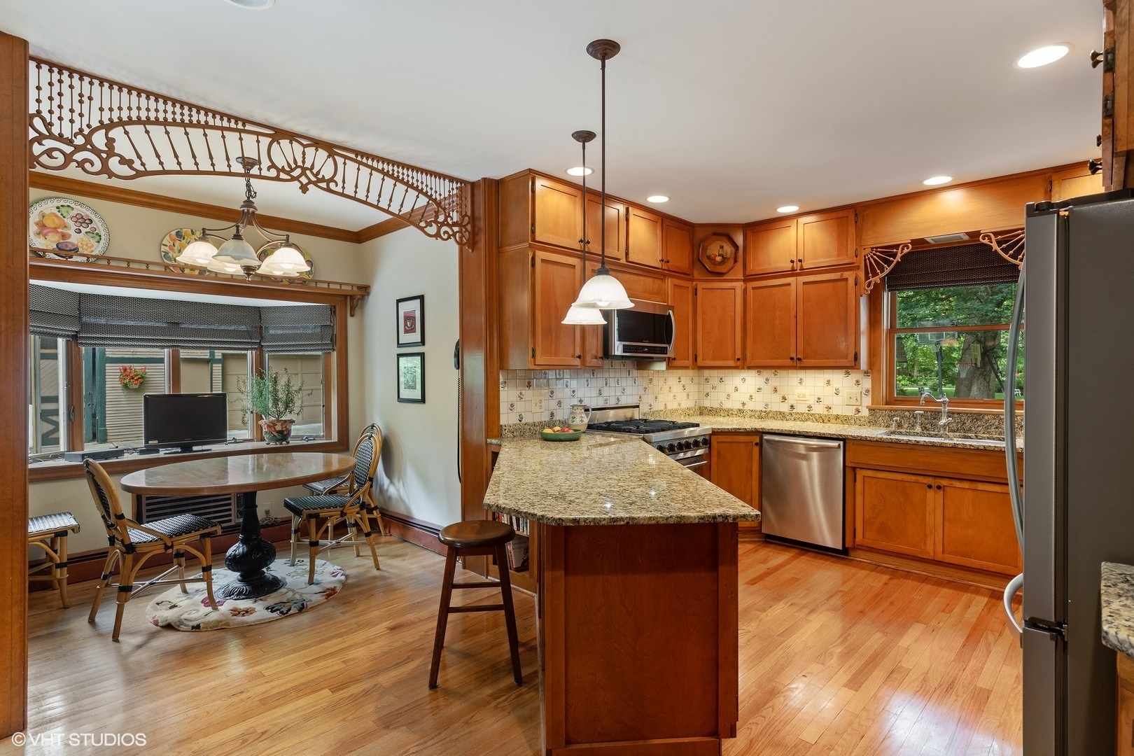 144 Scottswood Road Riverside, IL 60546 - Photo 23 of 44