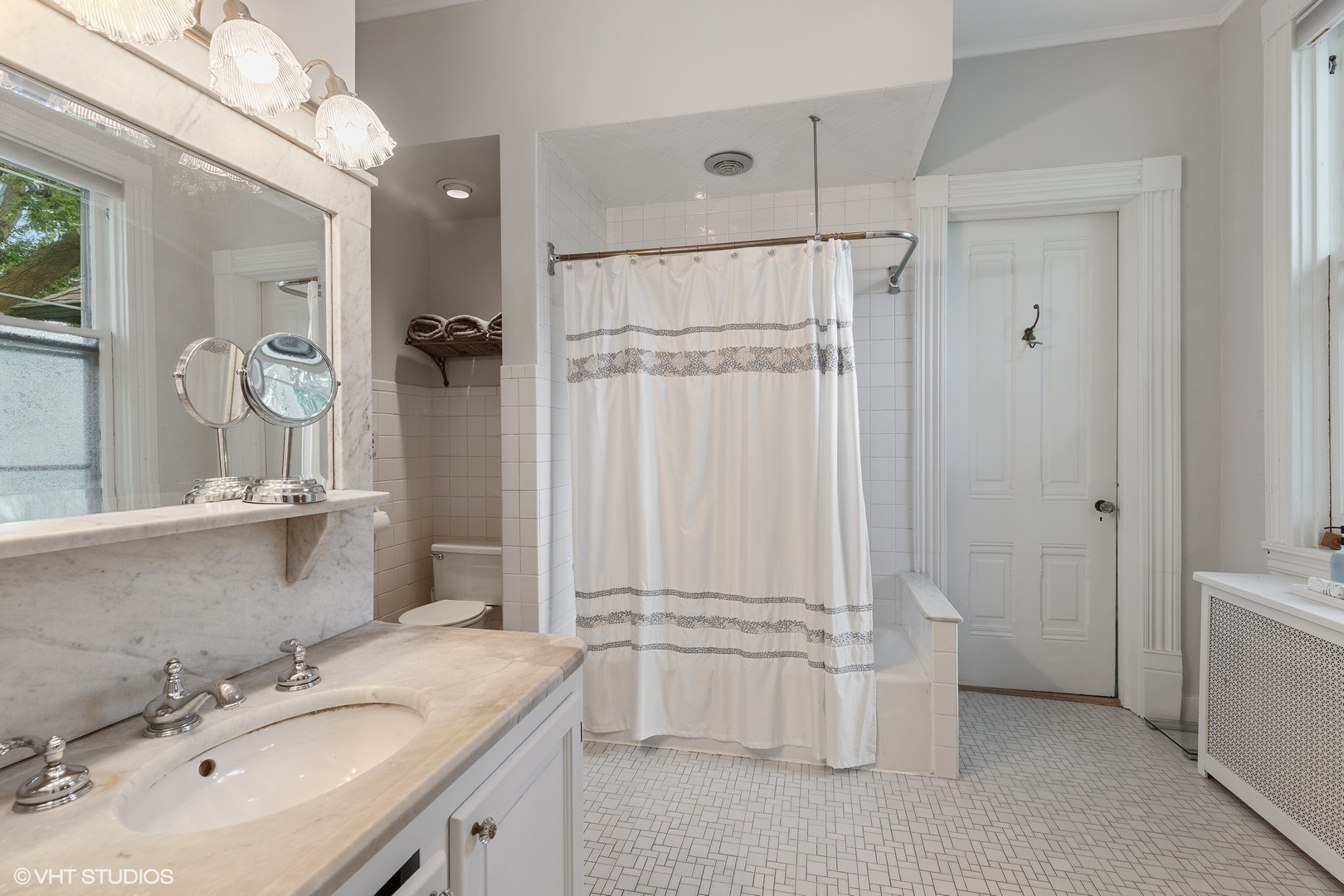 144 Scottswood Road Riverside, IL 60546 - Photo 32 of 44