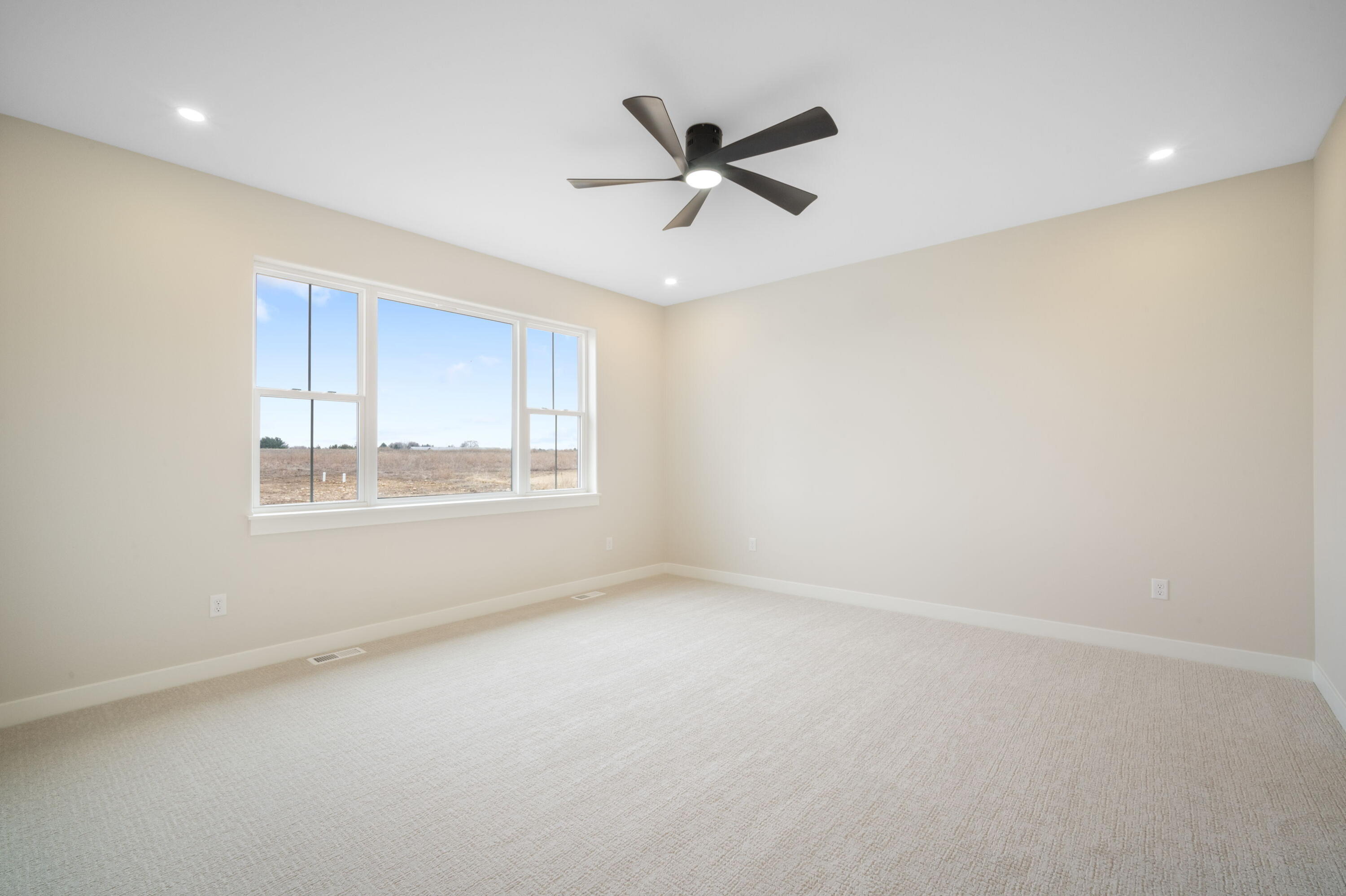 821 Tyler Way Richfield, WI 53017 - Photo 23 of 29 21_imgDSC09589