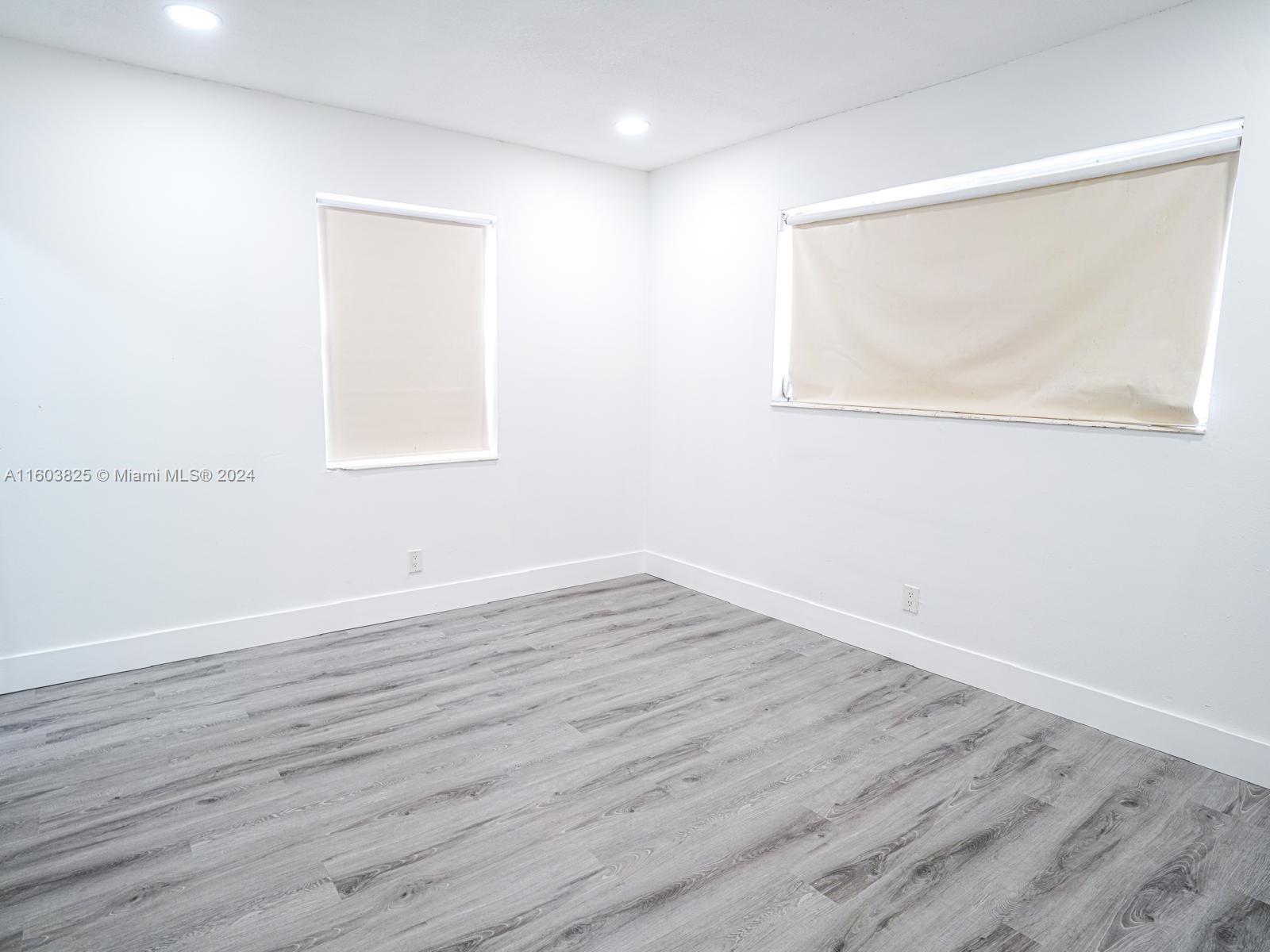 1658 West 10th Street Riviera Beach, FL 33404 - Photo 15 of 32 Gallery Image 15