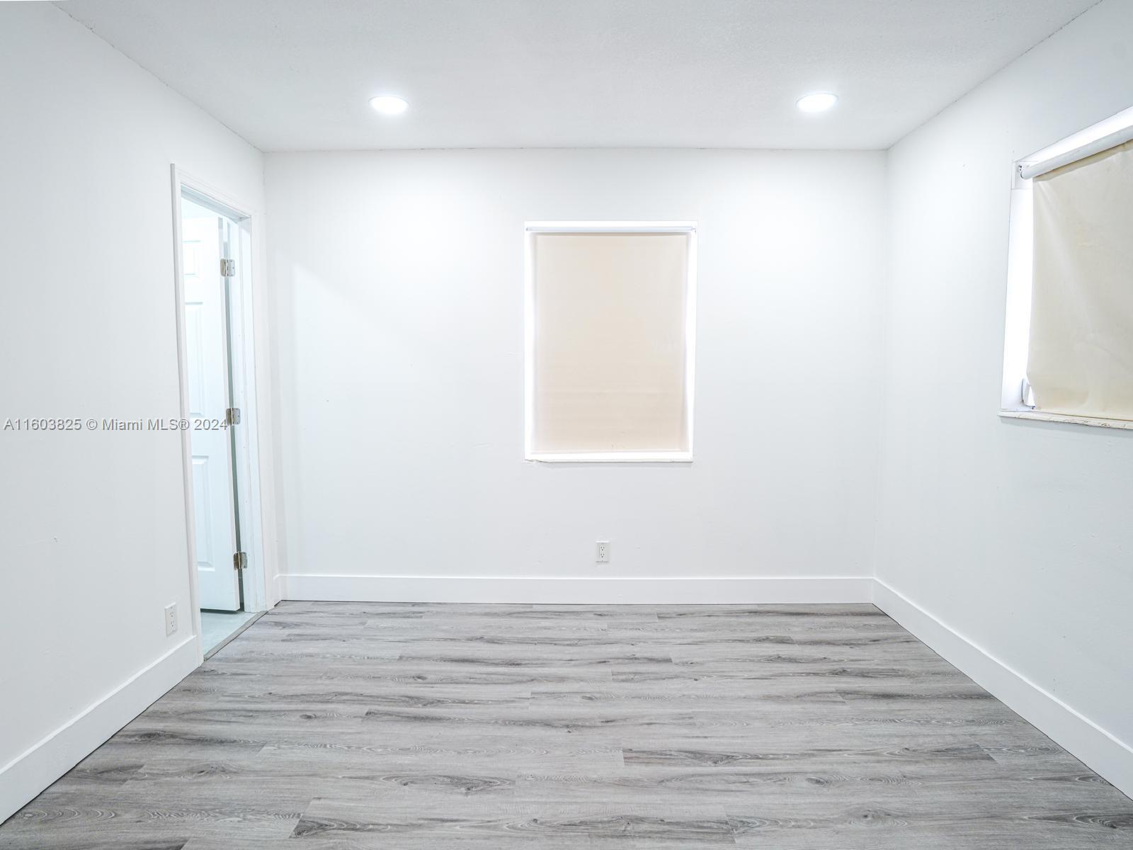1658 West 10th Street Riviera Beach, FL 33404 - Photo 16 of 32 Gallery Image 16