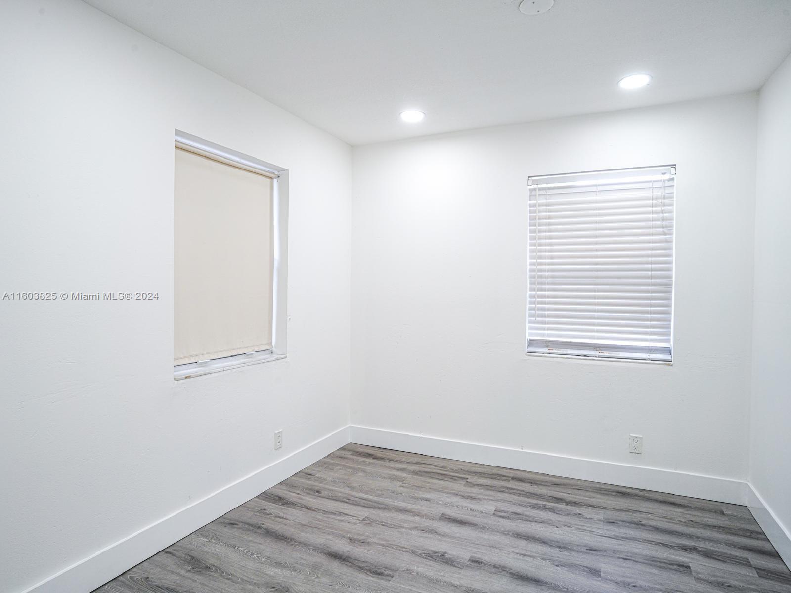 1658 West 10th Street Riviera Beach, FL 33404 - Photo 22 of 32 Gallery Image 22