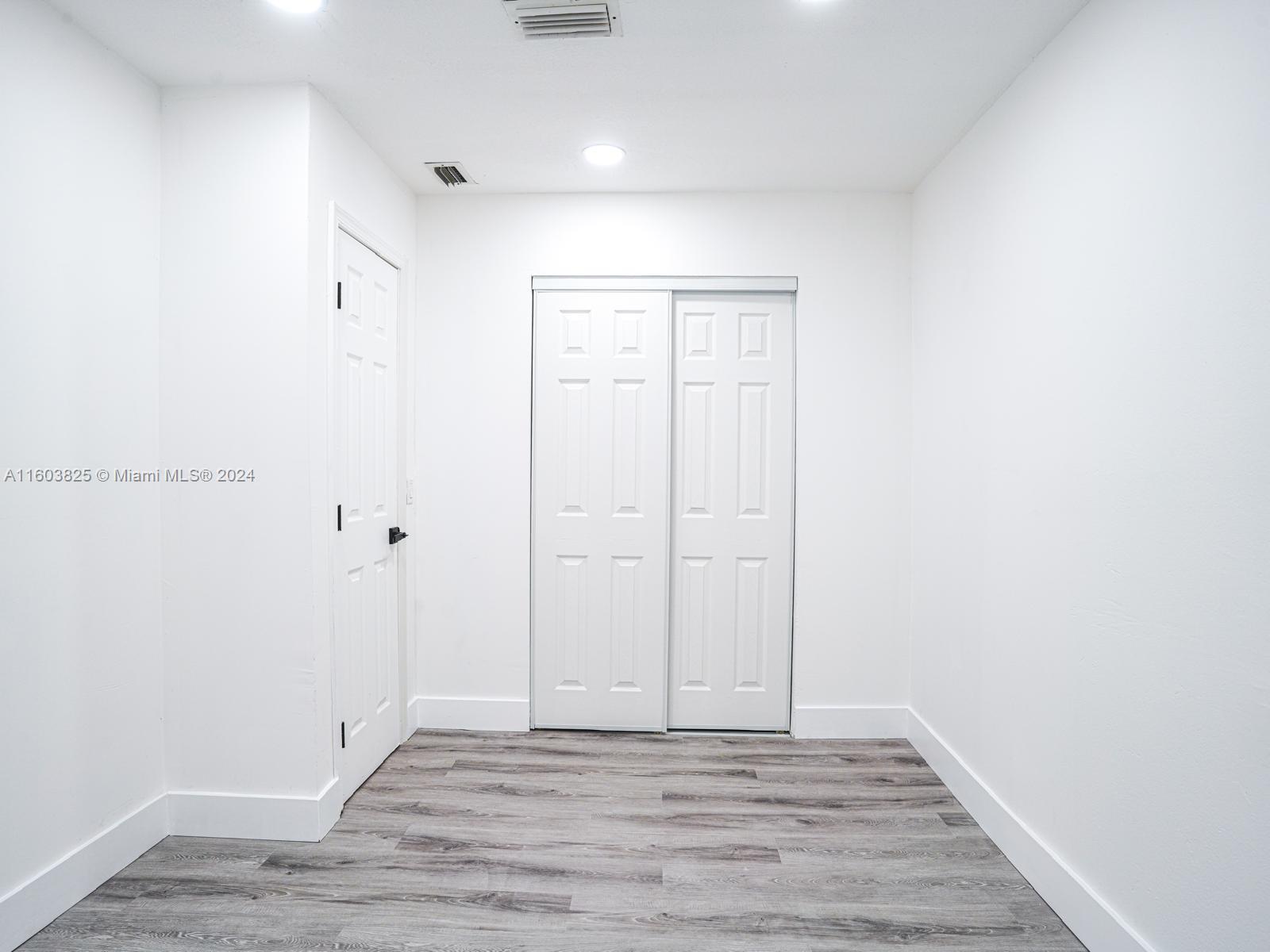 1658 West 10th Street Riviera Beach, FL 33404 - Photo 28 of 32 Gallery Image 28