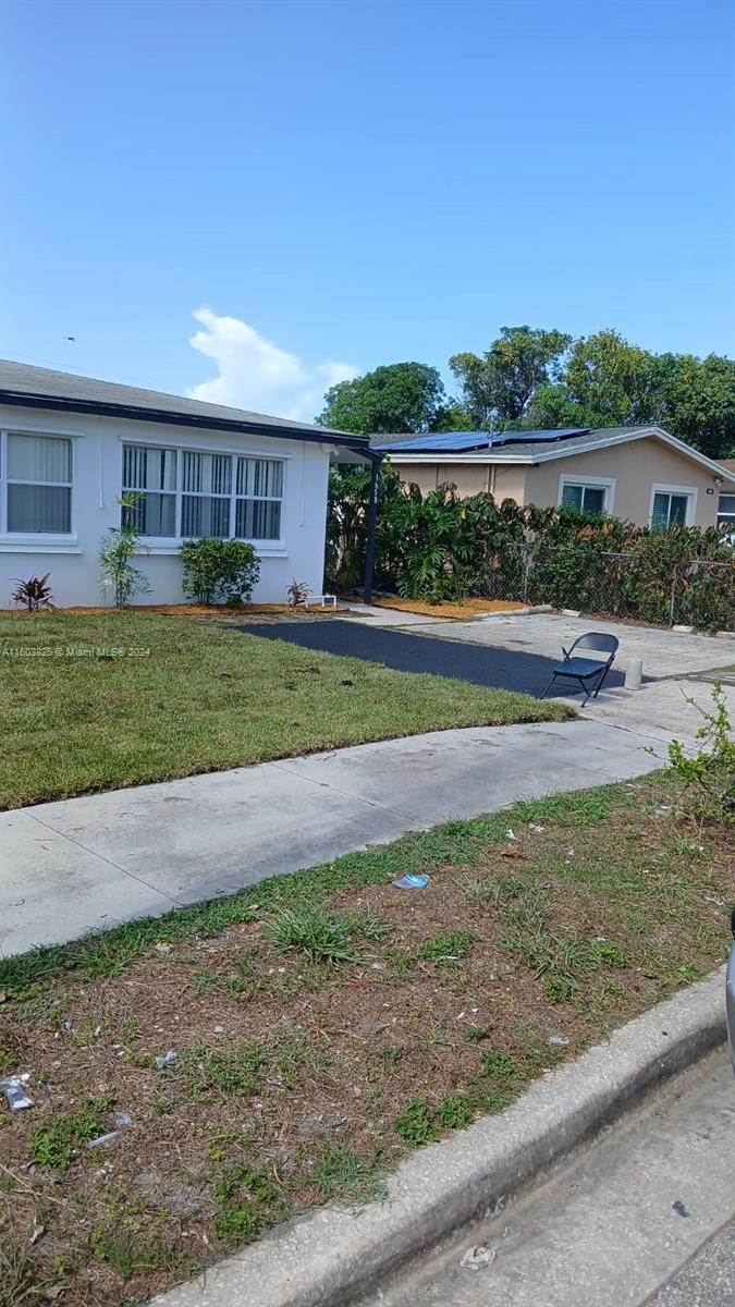 1658 West 10th Street Riviera Beach, FL 33404 - Photo 30 of 32 Gallery Image 30