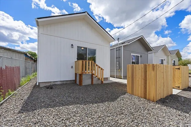 $1,918,900 | 1912 West Buckeye Avenue, Unit 1914 1916 & 1918, Spokane, WA 99205