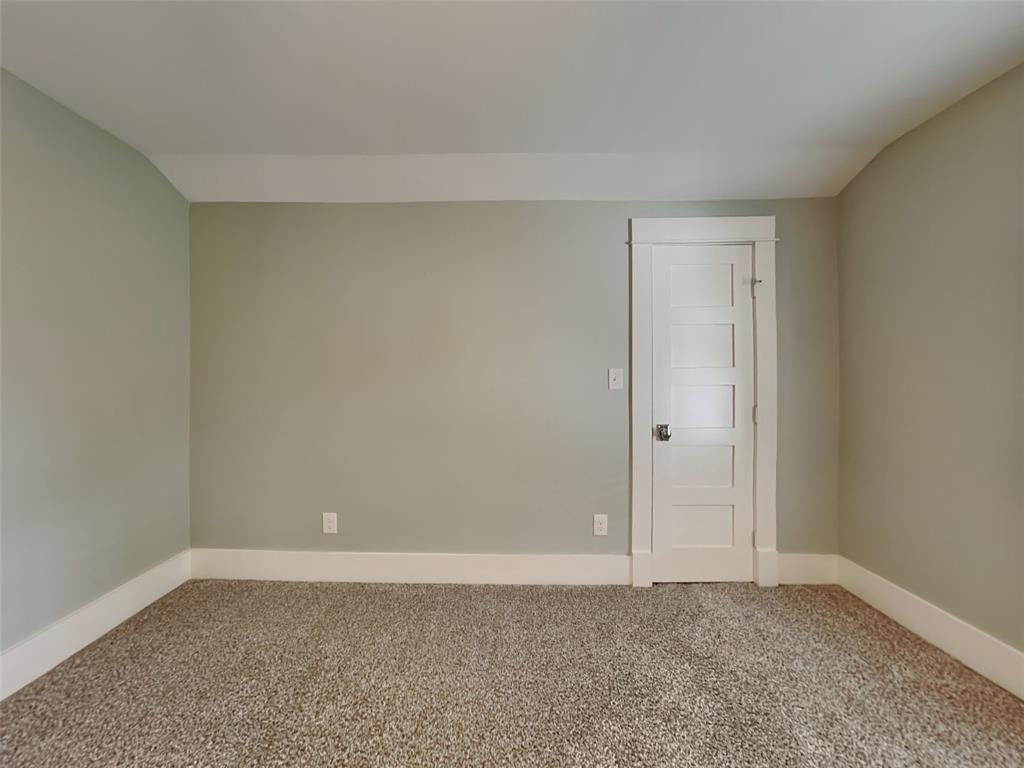 5536 Tremont Street Dallas, TX 75214 - Photo 16 of 21 a view of an empty room