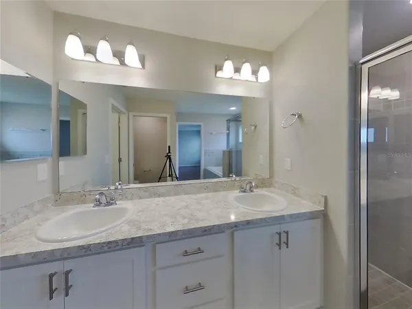 $1,939 | Undisclosed Address, Eagle Lake, FL 33839