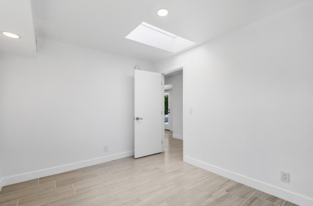 38855 Paradise Way Cathedral City, CA 92234 - Photo 36 of 67 a view of an empty room