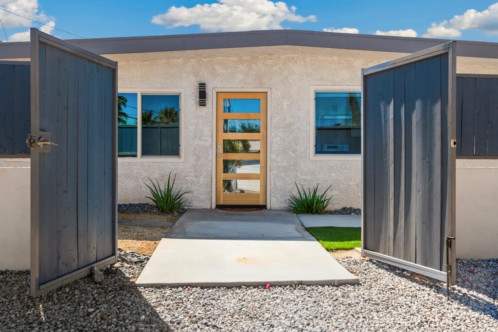 38855 Paradise Way Cathedral City, CA 92234 - Photo 4 of 67 03