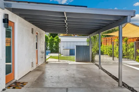 $865,000 | 38855 Paradise Way, Cathedral City, CA 92234