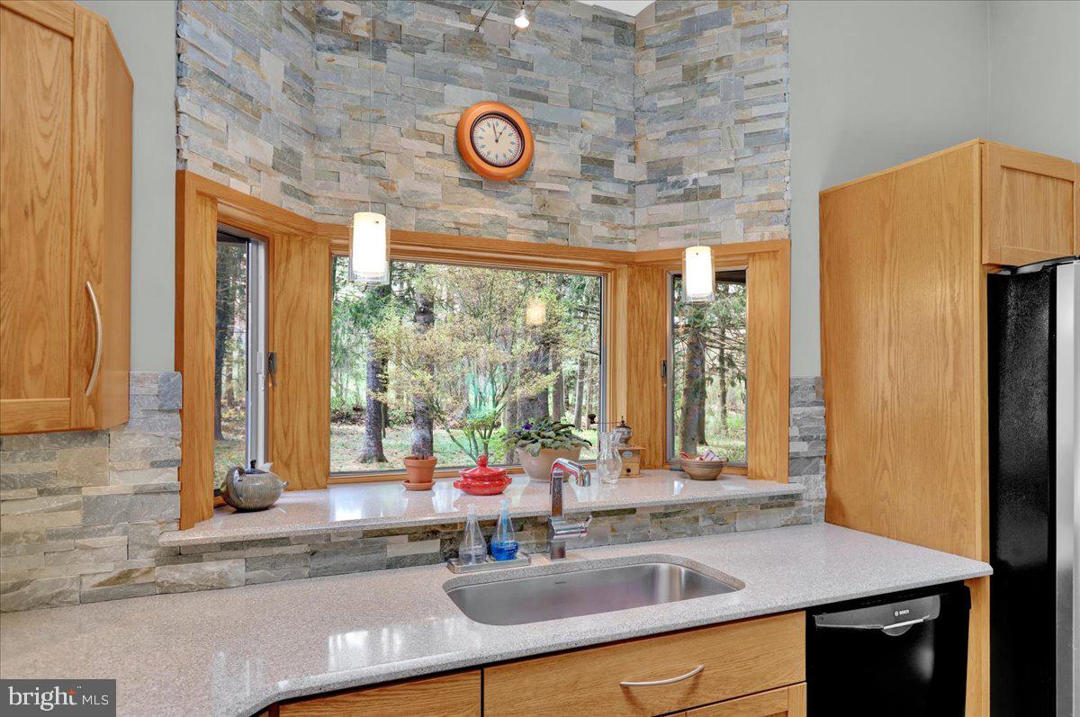 70 Keller Road Fleetwood, PA 19522 - Photo 12 of 61