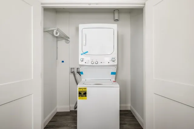 $419,900 | 725-727 Central Avenue, Unit 203, Dover, NH 03820