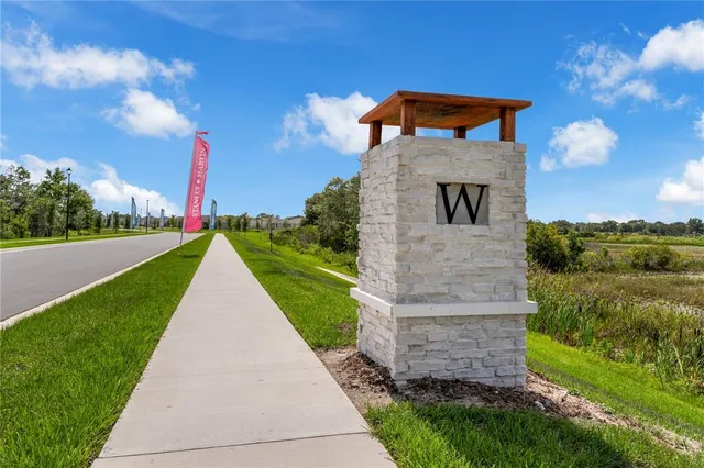 $325,490 | 10153 Huntingnet Way, Leesburg, FL 34748