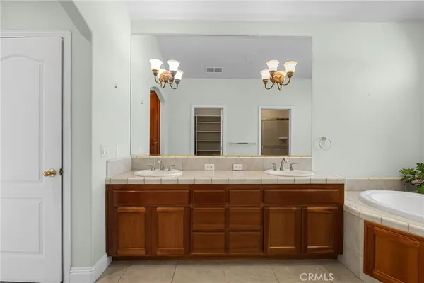 $840,000 | 14 Sparrow Hawk Lane, Chico, CA 95928