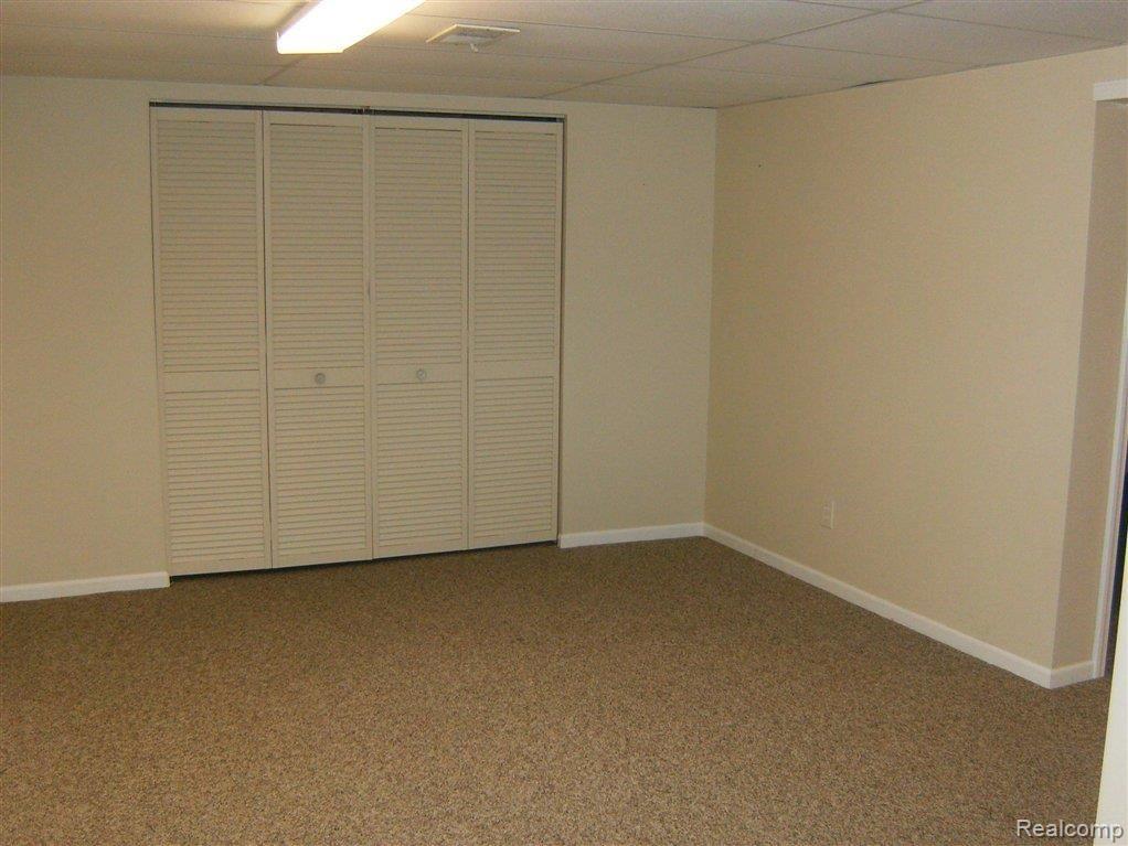 267 Marmoor Court, Unit 25 Rochester, MI 48309 - Photo 12 of 14 MARMOOR BASEMENT ROOM.JPG