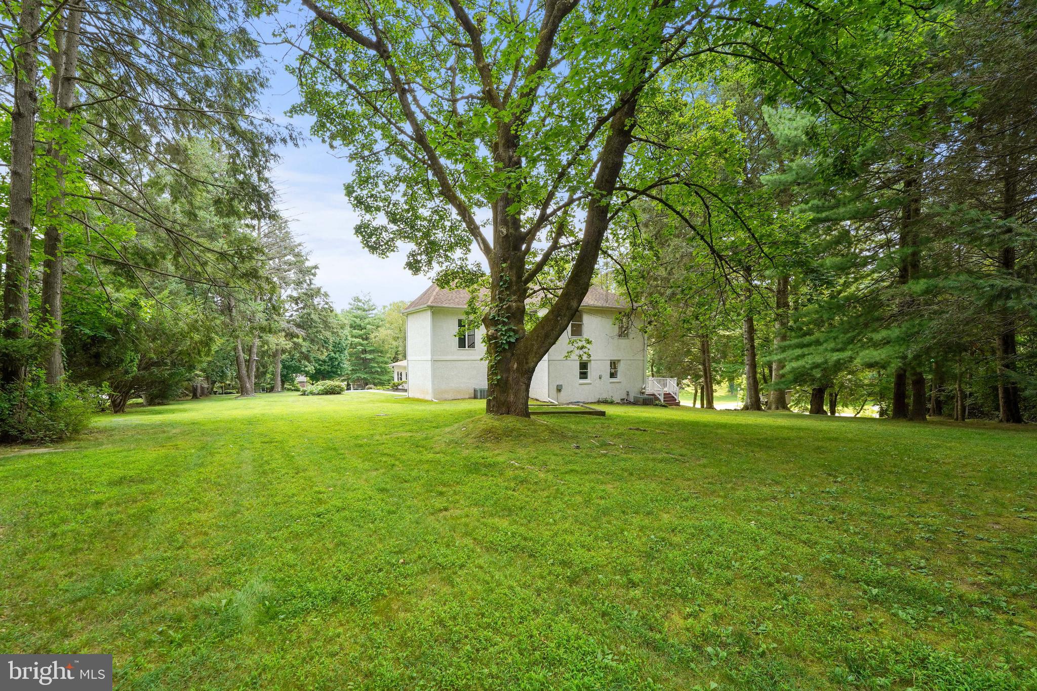 922 Hunt Road Radnor, PA 19008 - Photo 56 of 59 a view of a trees in a yard