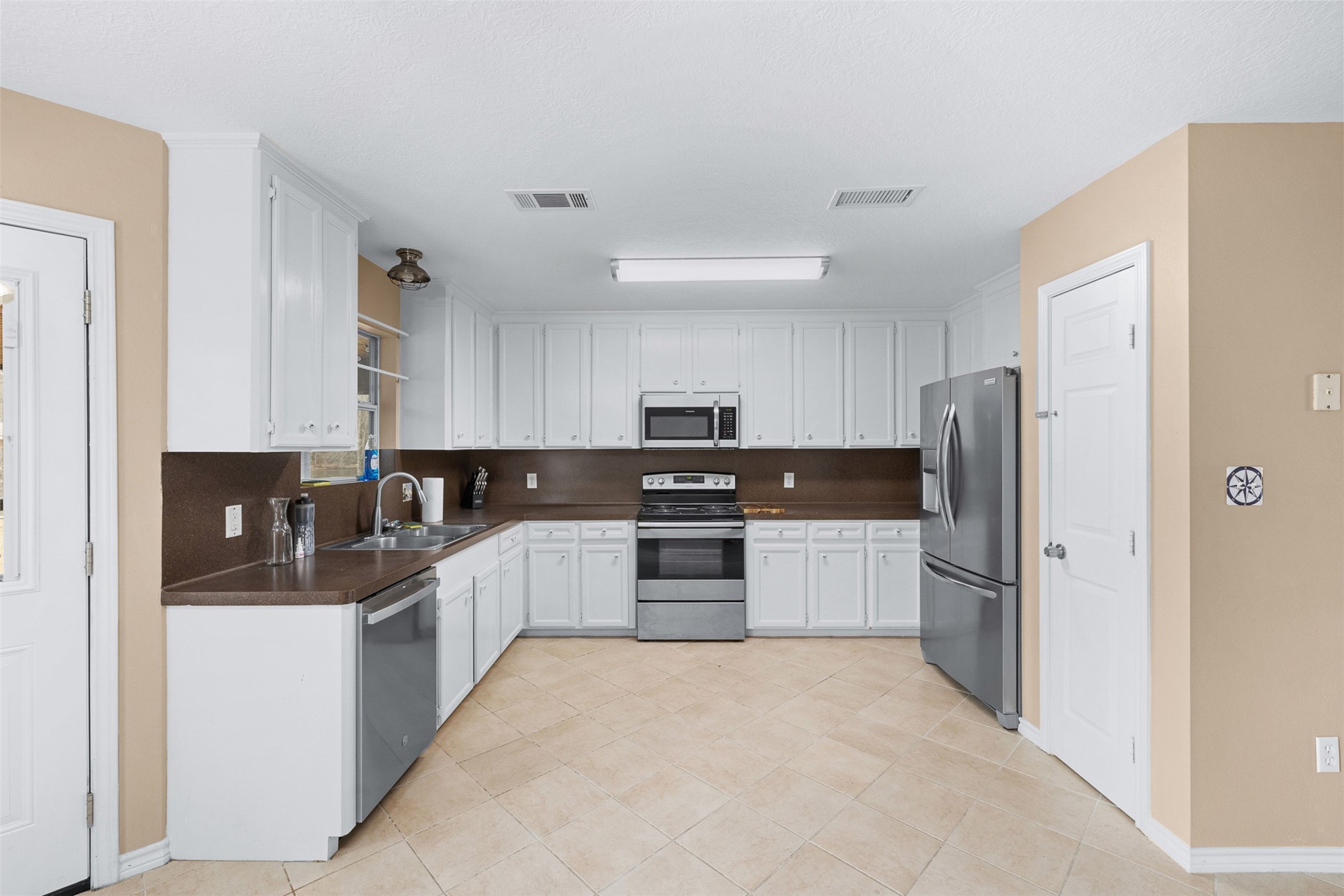 70 Lakeside Drive Trinity, TX 75862 - Photo 17 of 44