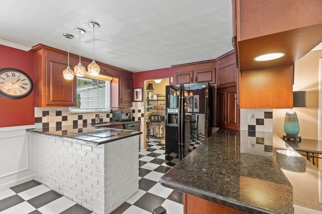66 Brainard Road Wilbraham, MA 01095 - Photo 6 of 36 Gallery Image 6