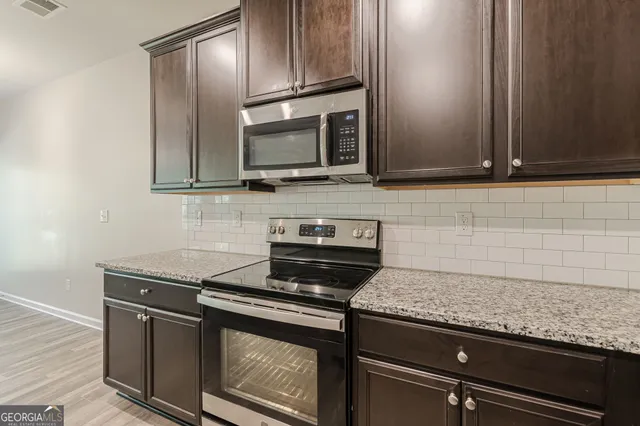 $2,000 | 4957 Elm Brook Drive, Atlanta, GA 30349