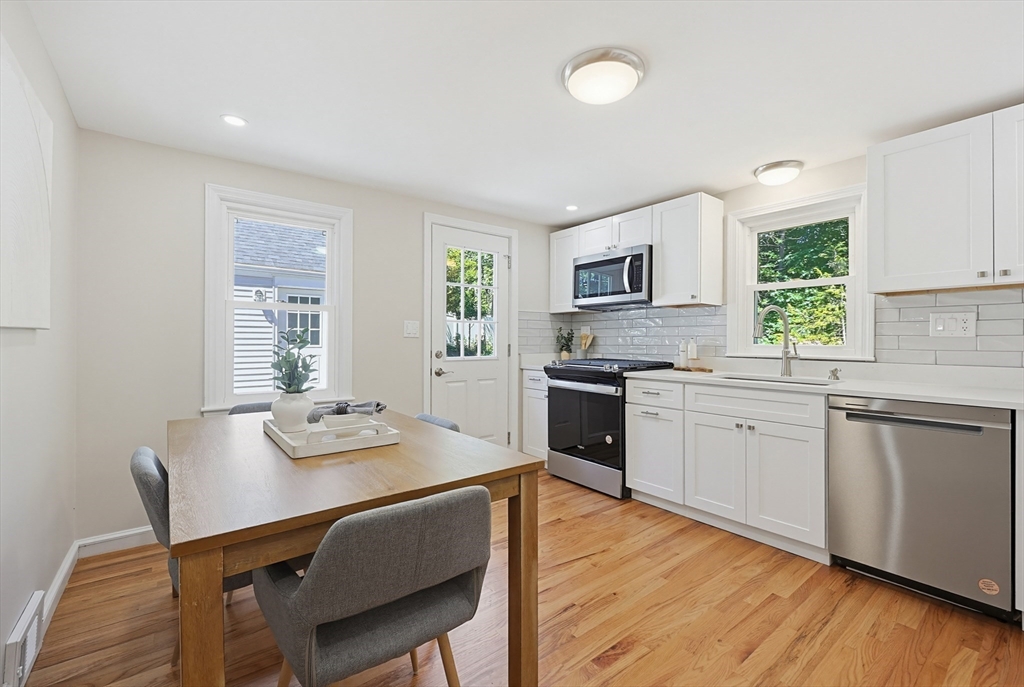 348 Old Connecticut Path Wayland, MA 01778 - Photo 14 of 37