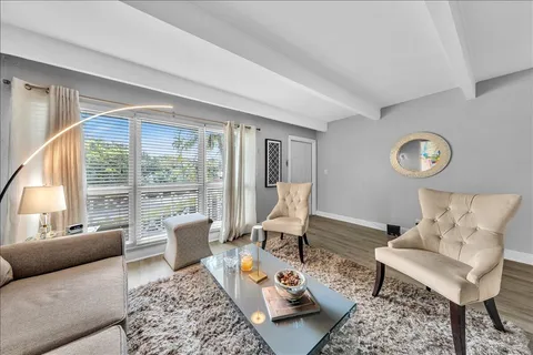 $220,000 | 2124 Northeast 5th Avenue, Unit 212, Wilton Manors, FL 33305