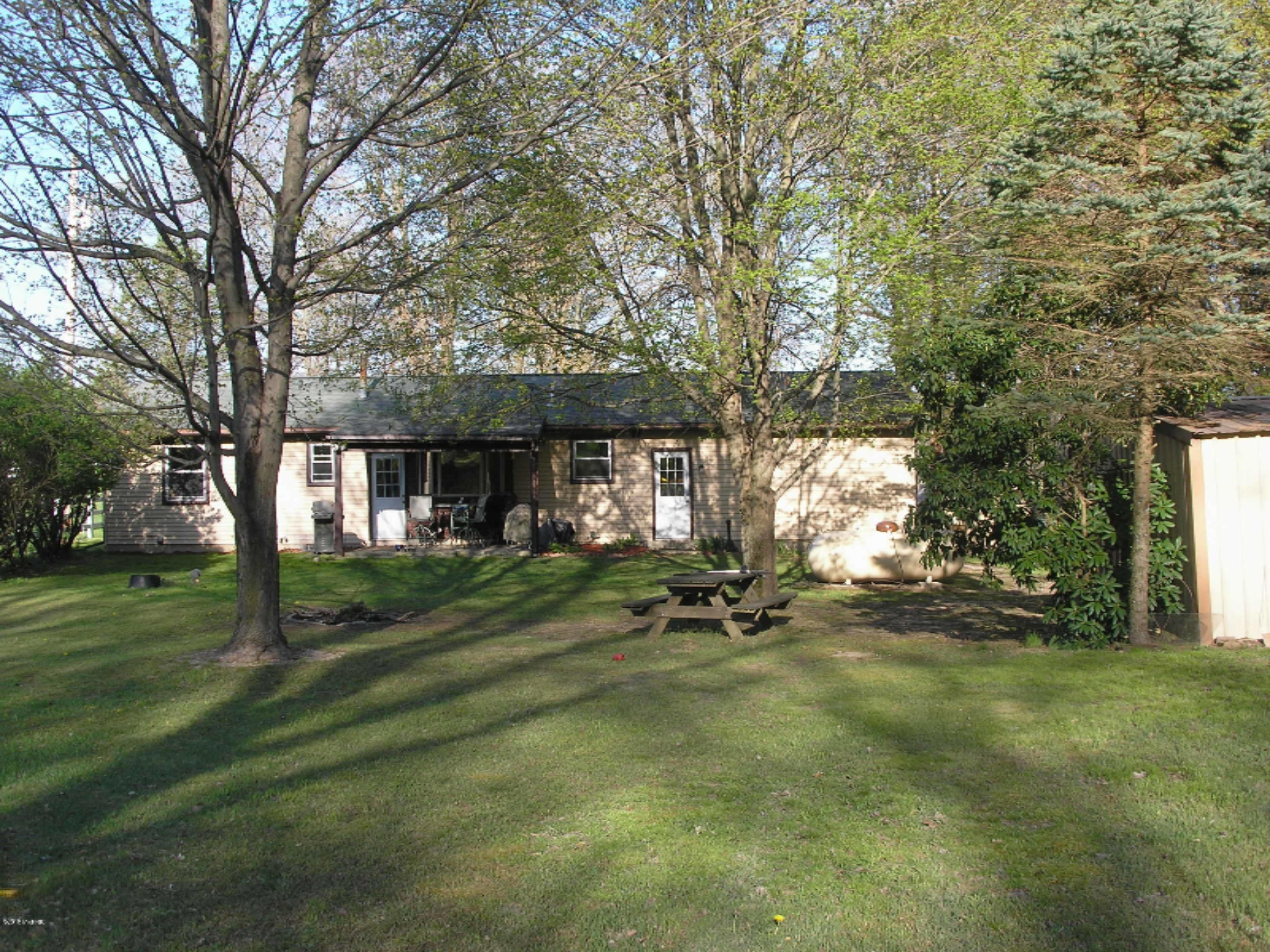 60918 Woodlake Road Three Rivers, MI 49093 - Photo 17 of 21 60918 Wood Lake Rd 025