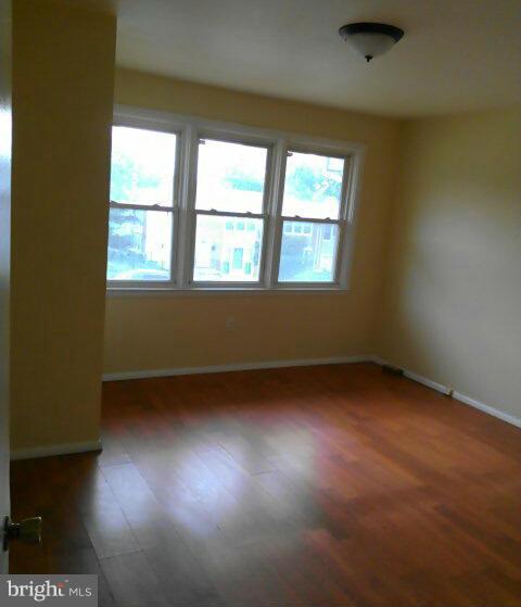 4832 Midline Road Baltimore, MD 21206 - Photo 5 of 7 Bedroom